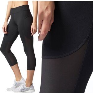 Adidas Performer Climalite ¾ Leggings in Army Green